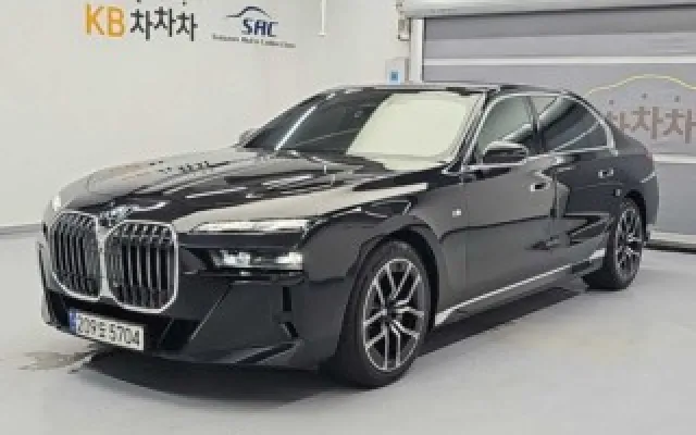 G70슈팅브레이크 중고차 7시리즈 (G70) 740i sDrive M 스포츠 매물 사진 13 - 2023/08 118,302km