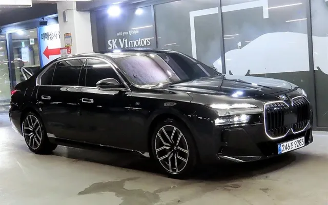 G70슈팅브레이크 중고차 7시리즈 (G70) 740d xDrive M 스포츠 매물 사진 7 - 2025/06 20,087km
