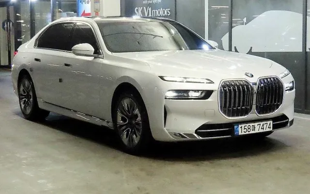 G70슈팅브레이크 중고차 7시리즈 (G70) 740d xDrive 디자인 퓨어 엑셀런스 매물 사진 3 - 2023/06 41,162km